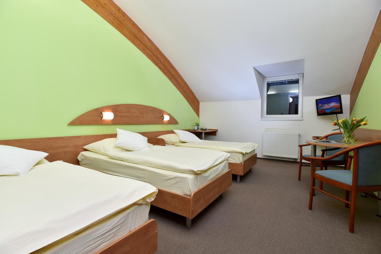 Hotel Brizky Jablonec nad Nisou Exterior photo
