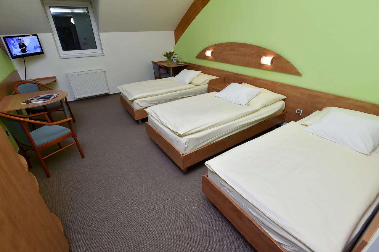 Hotel Brizky Jablonec nad Nisou Exterior photo