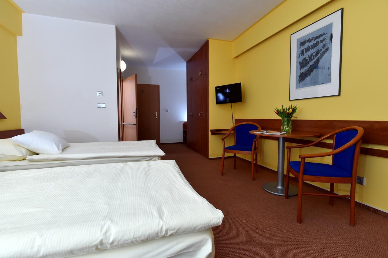 Hotel Brizky Jablonec nad Nisou Exterior photo
